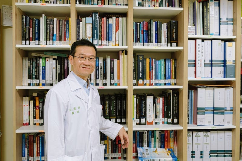 再生與重建：論《精神衛生法》的修法和台灣社區精神醫療之路